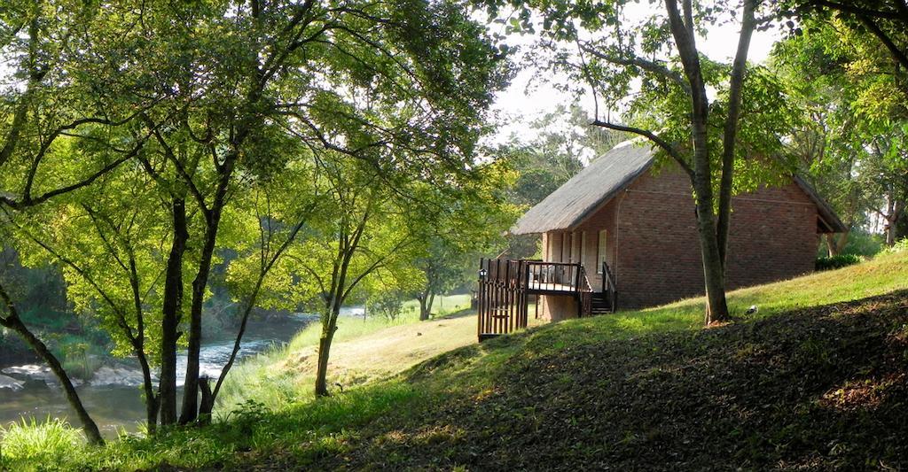 Kwambali Riverside Lodge Hazyview Kamer foto