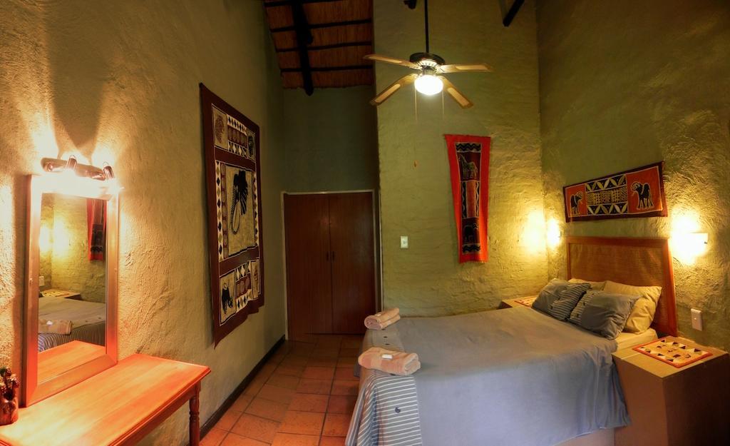 Kwambali Riverside Lodge Hazyview Kamer foto