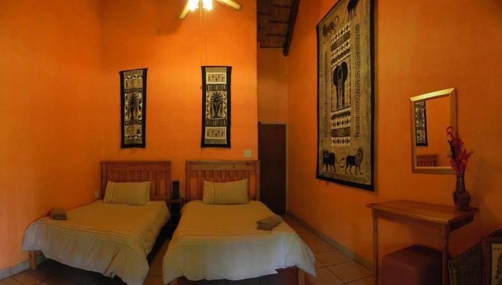 Kwambali Riverside Lodge Hazyview Buitenkant foto