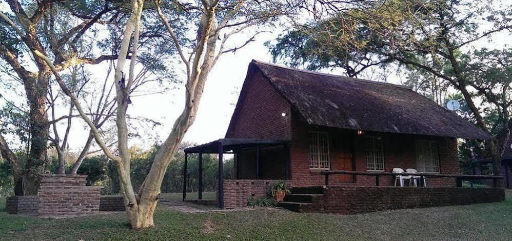Kwambali Riverside Lodge Hazyview Buitenkant foto