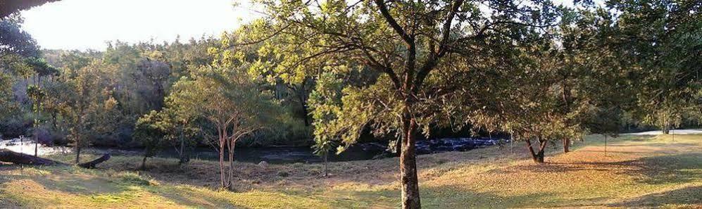 Kwambali Riverside Lodge Hazyview Buitenkant foto