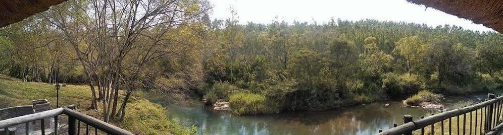 Kwambali Riverside Lodge Hazyview Buitenkant foto